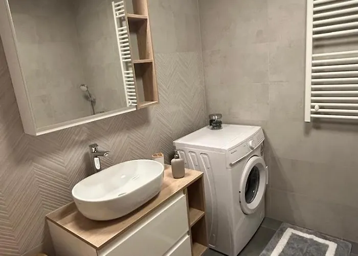 Cozy Flat By High Tatras! بوبراد