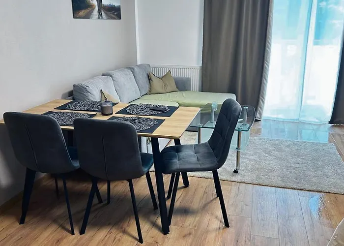 Cozy Flat By High Tatras! شقة